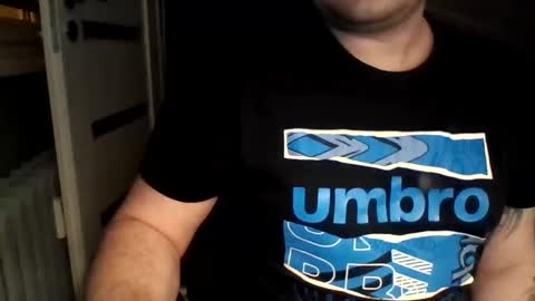 Snapshot of niewidoczny26 chatting on 02-01-25, 05:26 Niewidoczny online show from 02-01-25, 05:26