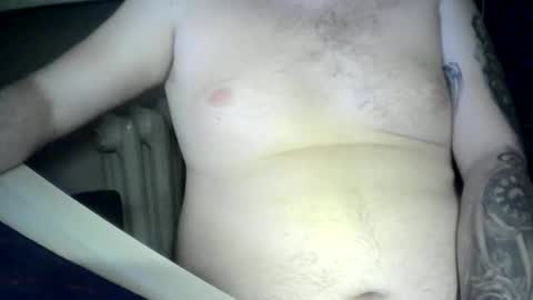 Snapshot of niewidoczny26 chatting on 09-27-25, 09:53 Niewidoczny online show from 09-27-25, 09:53