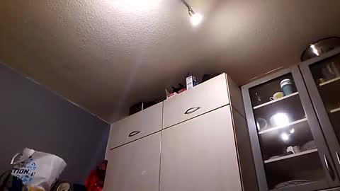 Snapshot of nighthawk28 chatting on 10-27-25, 05:17 MikeVanDyck online show from 10-27-25, 05:17