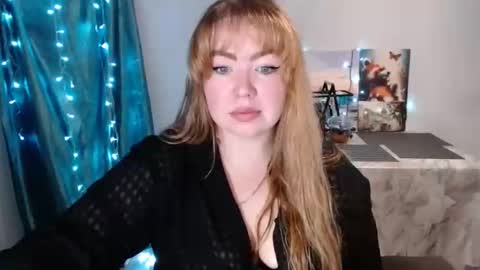 nightlaura online show from 12-28-24, 09:30