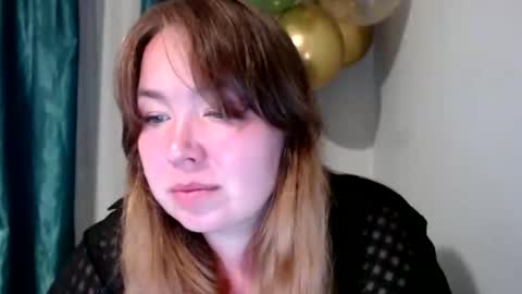 nightlaura online show from 09-09-25, 09:25