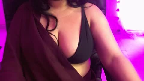 Snapshot of nightqueen107446 chatting on 02-28-26, 05:30 nightqueen107446 online show from 02-28-26, 05:30