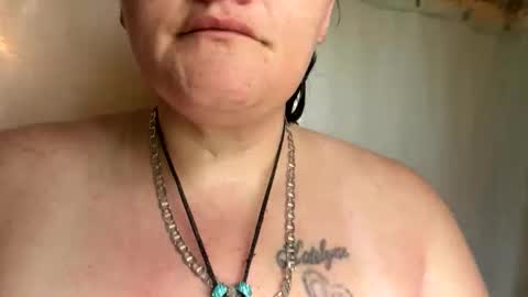 Snapshot of nightshade8807 chatting on 10-25-25, 05:40 nightshade8807 online show from 10-25-25, 05:40
