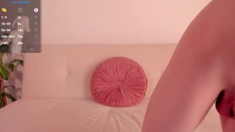 Snapshot of niico_18 chatting on 10-16-25, 08:32 Nicolas Mucci online show from 10-16-25, 08:32