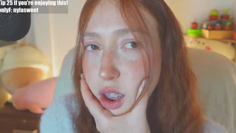 of Nylasweet online show from 10-21-25, 05:19