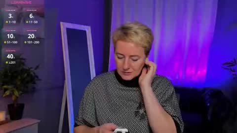 Snapshot of nika_smit chatting on 11-09-25, 05:28 Nika online show from 11-09-25, 05:28