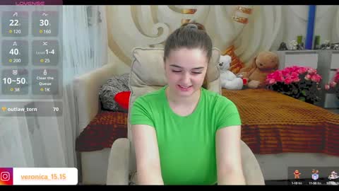 Snapshot of nika_tailor chatting on 01-10-25, 11:54 Nika online show from 01-10-25, 11:54