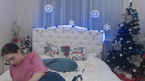 nikastarkk online show from 12-10-24, 01:43