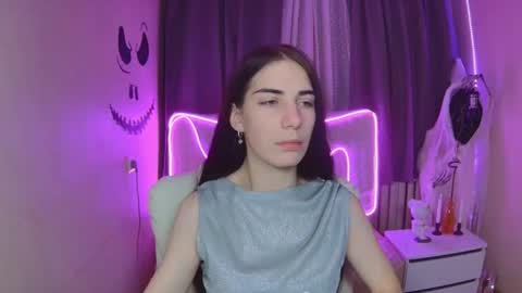 nikastarkk online show from 10-16-25, 06:58