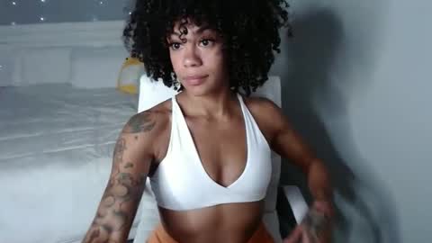 Snapshot of nikayasworld chatting on 09-11-25, 02:33 nikayasworld online show from 09-11-25, 02:33