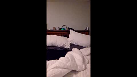 nikeair0628 online show from 02-16-26, 08:21