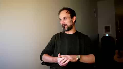 Nike Jude online show from 09-15-25, 11:16