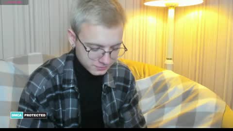 Snapshot of nikistorming chatting on 12-29-24, 02:06 Niki online show from 12-29-24, 02:06