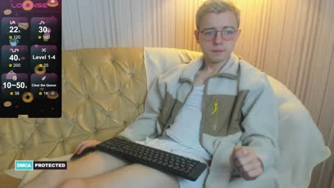 Snapshot of nikistorming chatting on 01-09-25, 08:33 Niki online show from 01-09-25, 08:33