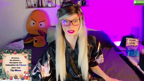 Kitty Chatte online show from 11-30-25, 10:52