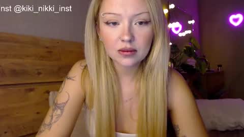 nicolette online show from 09-20-25, 03:46