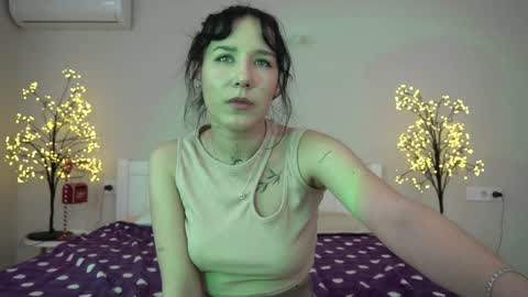 Nikki online show from 02-08-25, 01:54