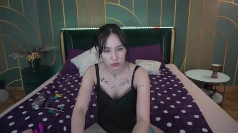 Nikki online show from 02-09-25, 04:07