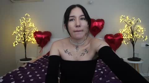 Nikki online show from 02-26-25, 08:22