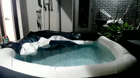 Niquita Sparkles online show from 12-05-24, 12:11