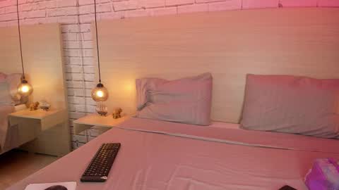 Snapshot of nikkydean chatting on 10-26-25, 03:12 Nikky Dean online show from 10-26-25, 03:12