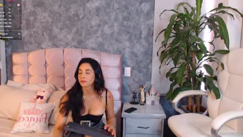 Snapshot of niko_robin chatting on 02-01-25, 08:37 Niko Robin online show from 02-01-25, 08:37