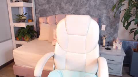 Snapshot of niko_robin chatting on 09-22-25, 07:38 Niko Robin online show from 09-22-25, 07:38