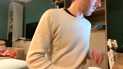 Snapshot of nikofatcock chatting on 02-22-25, 01:11 Niko online show from 02-22-25, 01:11