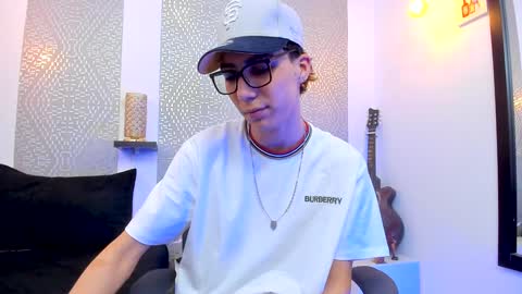   online show from 12-10-24, 07:37