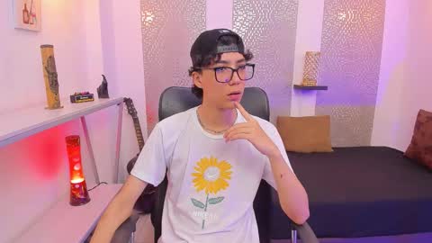    online show from 10-15-25, 04:45