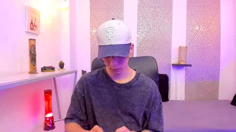    online show from 11-23-25, 04:23