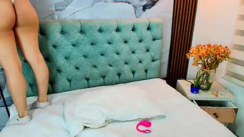 Snapshot of nikolcruz chatting on 03-24-26, 11:26 nikolcruz online show from 03-24-26, 11:26