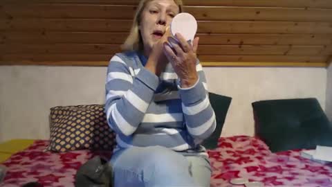 Nikole1 online show from 10-12-25, 11:31