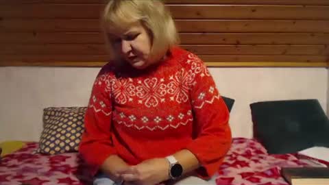 Nikole1 online show from 10-15-25, 12:27