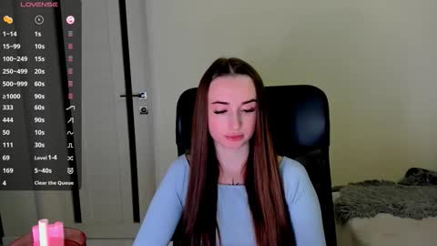 Snapshot of nikoll_s chatting on 11-13-25, 05:17 online show from 11-13-25, 05:17