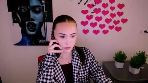 Snapshot of nikonara_ chatting on 12-05-24, 01:06 nikonara_ online show from 12-05-24, 01:06