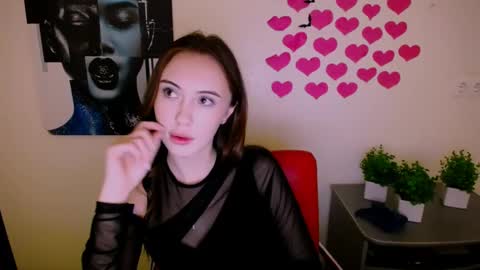 Snapshot of nikonara_ chatting on 12-15-24, 06:26 nikonara_ online show from 12-15-24, 06:26