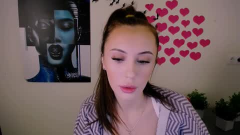 Snapshot of nikonara_ chatting on 01-22-25, 02:14 nikonara_ online show from 01-22-25, 02:14