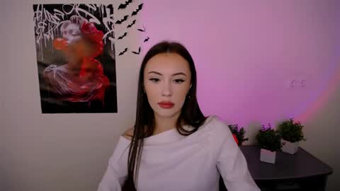 Snapshot of nikonara_ chatting on 02-13-25, 01:48 nikonara_ online show from 02-13-25, 01:48