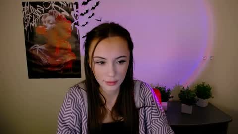 Snapshot of nikonara_ chatting on 02-14-25, 05:14 nikonara_ online show from 02-14-25, 05:14