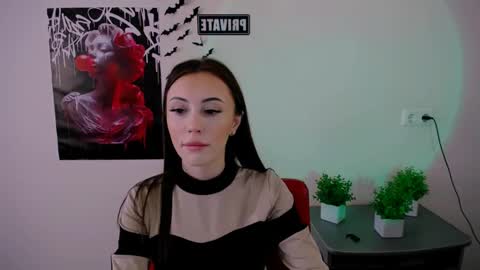 Snapshot of nikonara_ chatting on 03-03-25, 12:16 nikonara_ online show from 03-03-25, 12:16