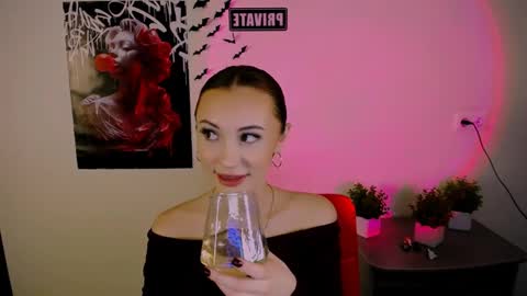 Snapshot of nikonara_ chatting on 03-09-25, 04:11 nikonara_ online show from 03-09-25, 04:11