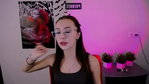 Snapshot of nikonara_ chatting on 03-11-25, 10:29 nikonara_ online show from 03-11-25, 10:29