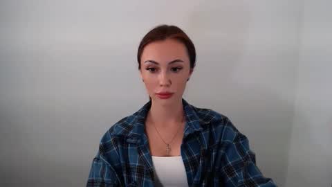 Snapshot of nikonara_ chatting on 09-21-25, 12:29 nikonara_ online show from 09-21-25, 12:29