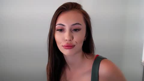 Snapshot of nikonara_ chatting on 09-23-25, 12:19 nikonara_ online show from 09-23-25, 12:19