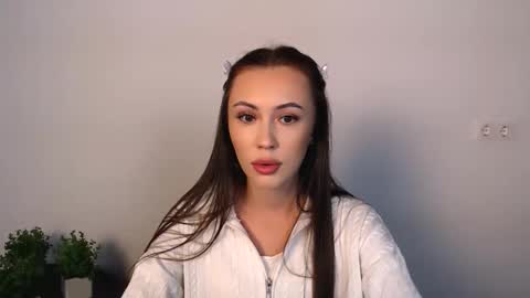 Snapshot of nikonara_ chatting on 10-19-25, 01:01 nikonara_ online show from 10-19-25, 01:01