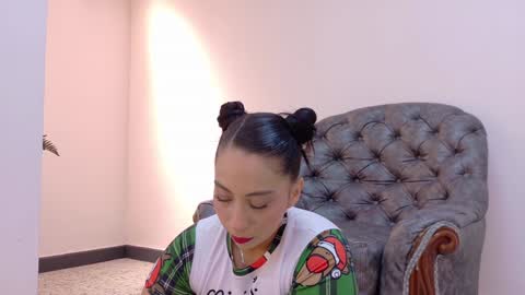  NIKY SMIT  online show from 12-20-24, 11:43