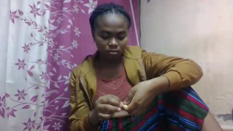 nilah online show from 10-26-25, 07:20