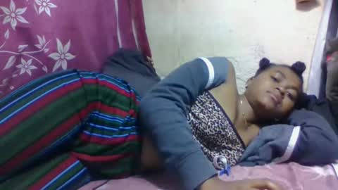 nilah online show from 11-11-25, 02:17