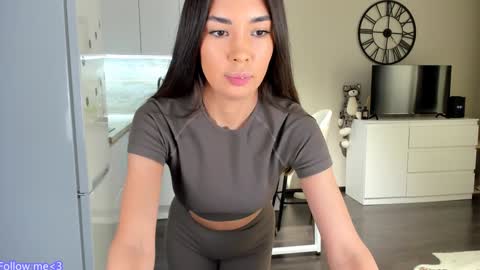 Bella online show from 12-24-24, 04:30